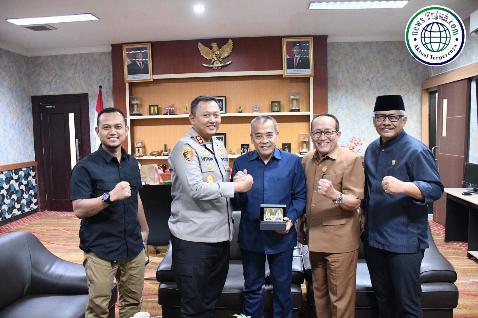 Kapolres Madiun Kota bersama Ketua Dan Wakil DPRD Kota Madiun berkomitmen menjaga Kota Madiun yang aman nyaman dan kondusif