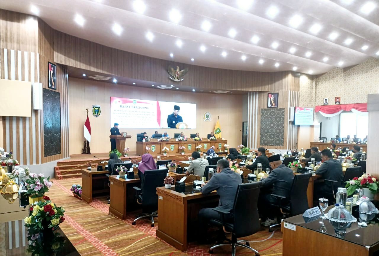 Rapat paripurna di gedung DPRD Kota Madiun