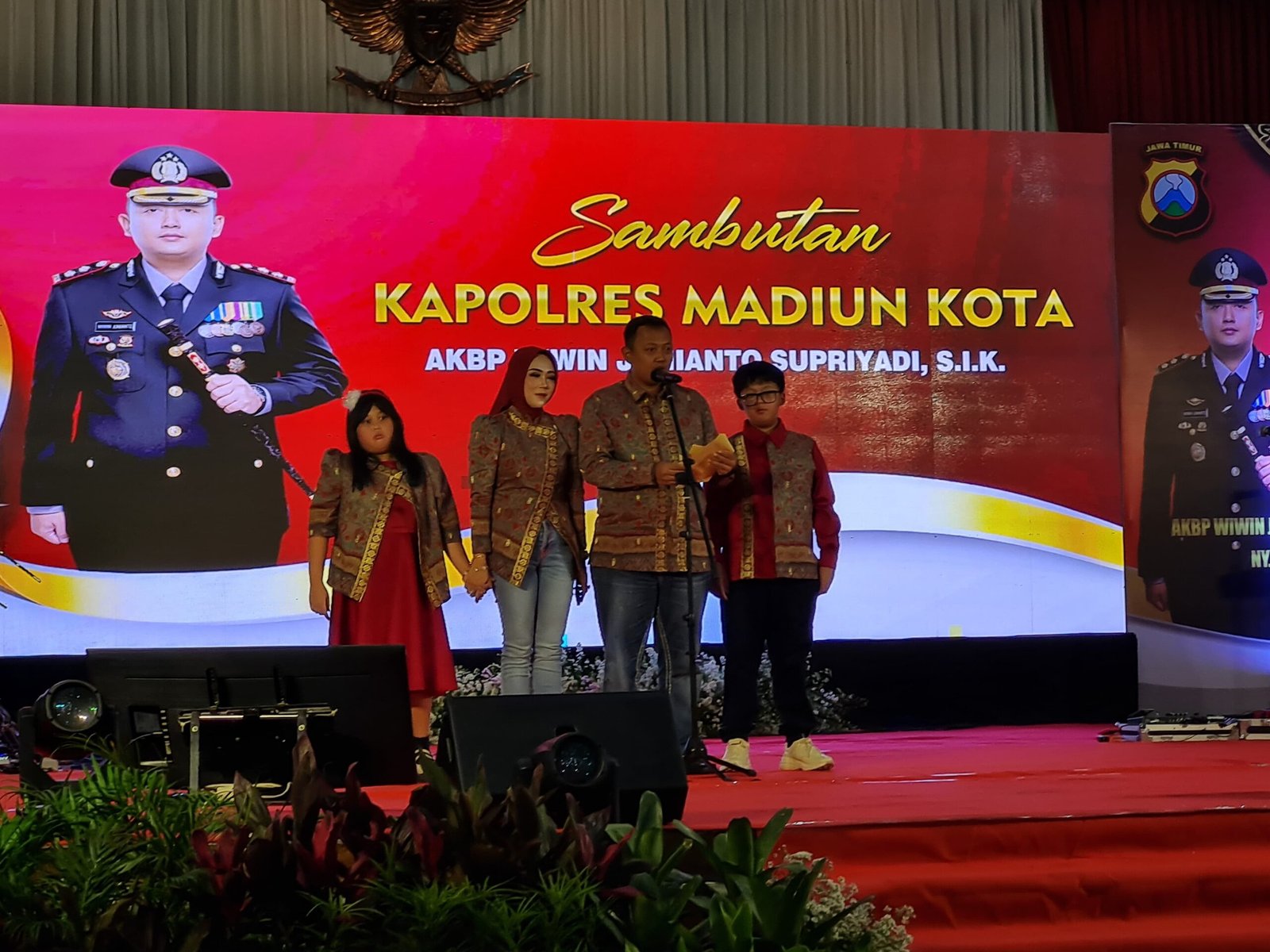 Malam pisah sambut Kapolres Madiun Kota berlangsung di gedung Unmer Madiun