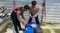 Petugas grebek penjual miras di Kejuron Taman