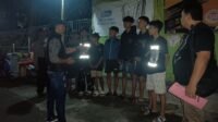 Anggota Polsek Baki ketika memberikan arahan