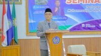 Rektor UMS Prof Dr.Harum Joko Prayitno dalam seminar akbar SD /MI Muhammadiyah se Jawa Tengah
