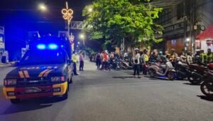 Polres Madiun Kota melakukan razia terhadap kendaraan R2 sesuai maklumat Ketua Perguruan Silat Aman Suro 2025