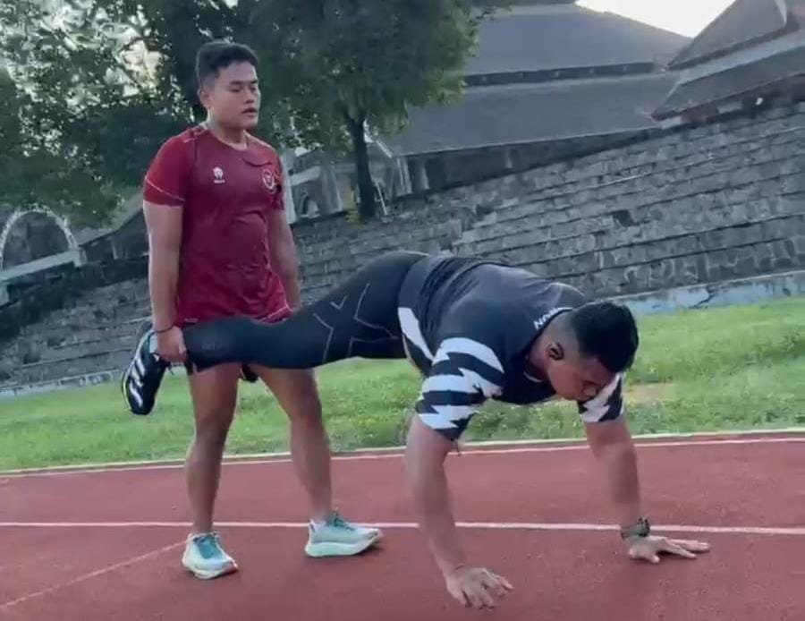 Gus Irfan Ma'dum dan Kapten Windra Sanur terlihat berlatih bersama (Foto : Yus,NewsTujuh)