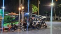 Suasana angkringan di pojok Jalan Mastrip Kota Madiun (Foto : Citra,NewsTujuh)