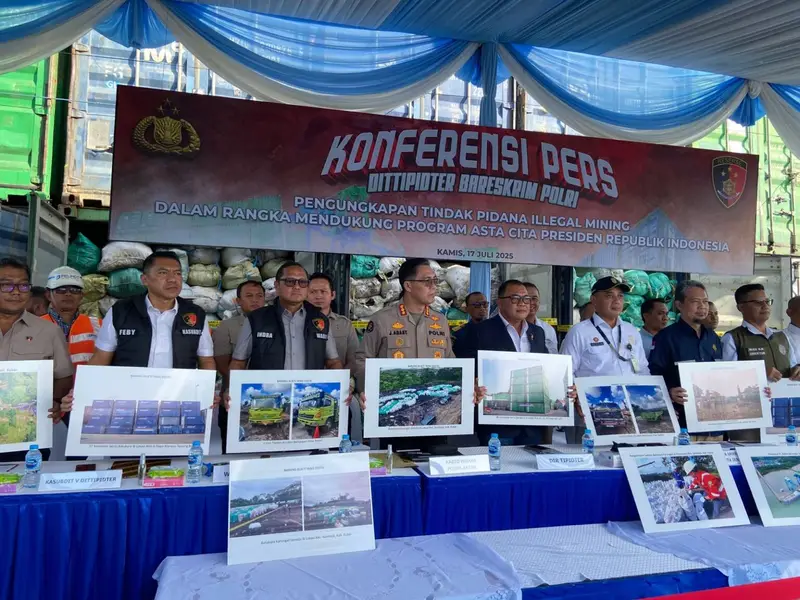 Konferensi Pers penyelundupan ratusan batu bara illegal (Foto : Nw,NewsTujuh)