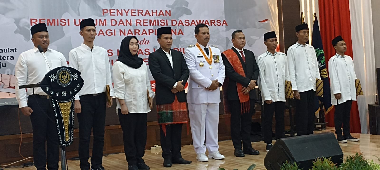 Walikota Madiun Maidi ketika menghadiri acara pemberian remisi kepada para WBP di Lapas Madiun (Foto : Zack,NewsTujuh)
