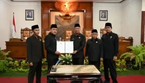DPRD Tulungagung Kawal Arah Pembangunan 2026 1 DPRD Tulungagung tegaskan peran sentral lewat rapat paripurna, tetapkan Propemperda 2025, RKD 2026, dan bahas Ranperda APBD untuk pembangunan 2026. (Foto : NewsTujuh)