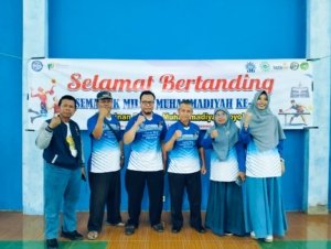 PCM Karanggede Juara Bulutangkis Antar PCM se-PDM Boyolali 3 Pertandingan bulutangkis se-PDM Boyolali. (Nugie, NewsTujuh)