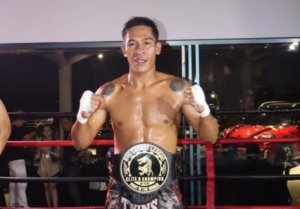 Edi Mus Juara Elite 8 Champion, Persembahkan Kemenangan untuk DonTing Manajemen 2 Edi Mus Juara Elite 8 Champion, Persembahkan Kemenangan untuk DonTing Manajemen. (Wly, NewsTujuh)