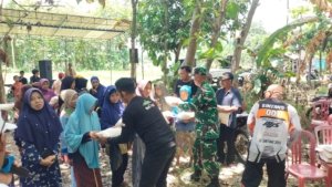 TNI dan Komunitas NAT Boyolali: “Hobi Bisa Jadi Jalan untuk Berbuat Baik” 1 Kegiatan Trabas Kodim 0724 Boyolali bersama Komunitas NAT tak hanya menantang medan ekstrem, tapi juga berbagi donasi dan mempererat sinergi TNI–rakyat. (Foto : Nugie, NewsTujuh)