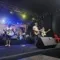 Penampilan band Jahwirasa Reggae di hari jadi Kartasura. (Foto : NewsTujuh)