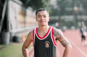 Redho Rocky Siap Ukir Sejarah di ONE Friday Fights 127 Bangkok 2 Petarung asal Tasikmalaya, Redho Rocky, menjalani debut internasional di ONE Friday Fights 127 di Lumpinee Stadium Bangkok melawan Fahlikit NayokJoyprajin. (Foto : Wly, NewsTujuh)