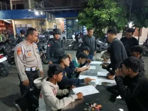 Polsek Kartasura 15 Sepeda Motor Knalpot Brong Diamankan 6 Polsek Kartasura Amankan 15 Motor Knalpot Brong Saat Patroli Balap Liar. (Foto : Yus, NewsTujuh)