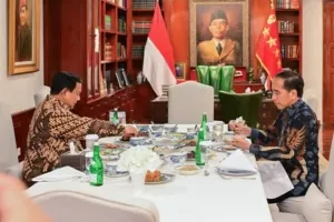 Pertemuan Jokowi dan Prabowo di Kertanegara Jakarta 10 Presiden Prabowo menjamu Jokowi di Kertanegara (Foto : Dok Setneg RI , NewsTujuh)