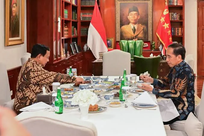 Pertemuan Jokowi dan Prabowo di Kertanegara Jakarta 1 Presiden Prabowo menjamu Jokowi di Kertanegara (Foto : Dok Setneg RI , NewsTujuh)