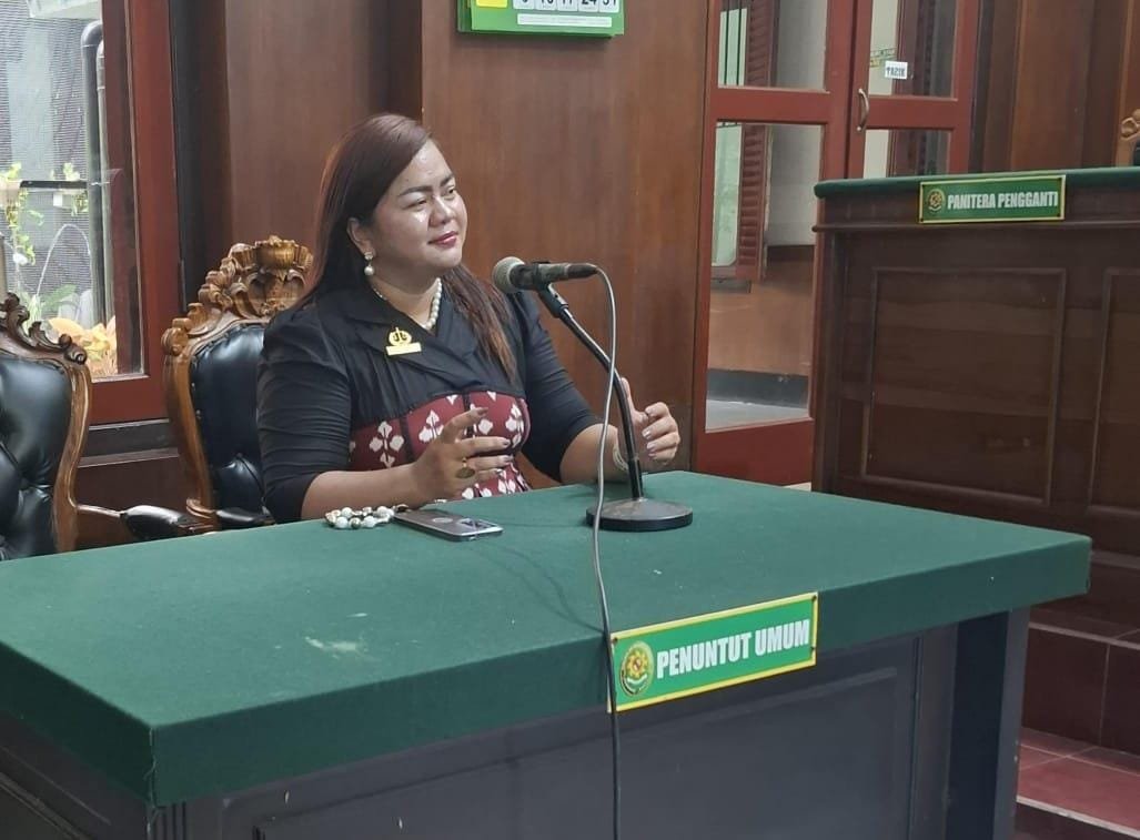 Kuasa Hukum Minta Presiden Turun Tangan , Ayah Prada Lucky Diduga Dikriminalisasi Oknum TNI 1 Kuasa Hukum