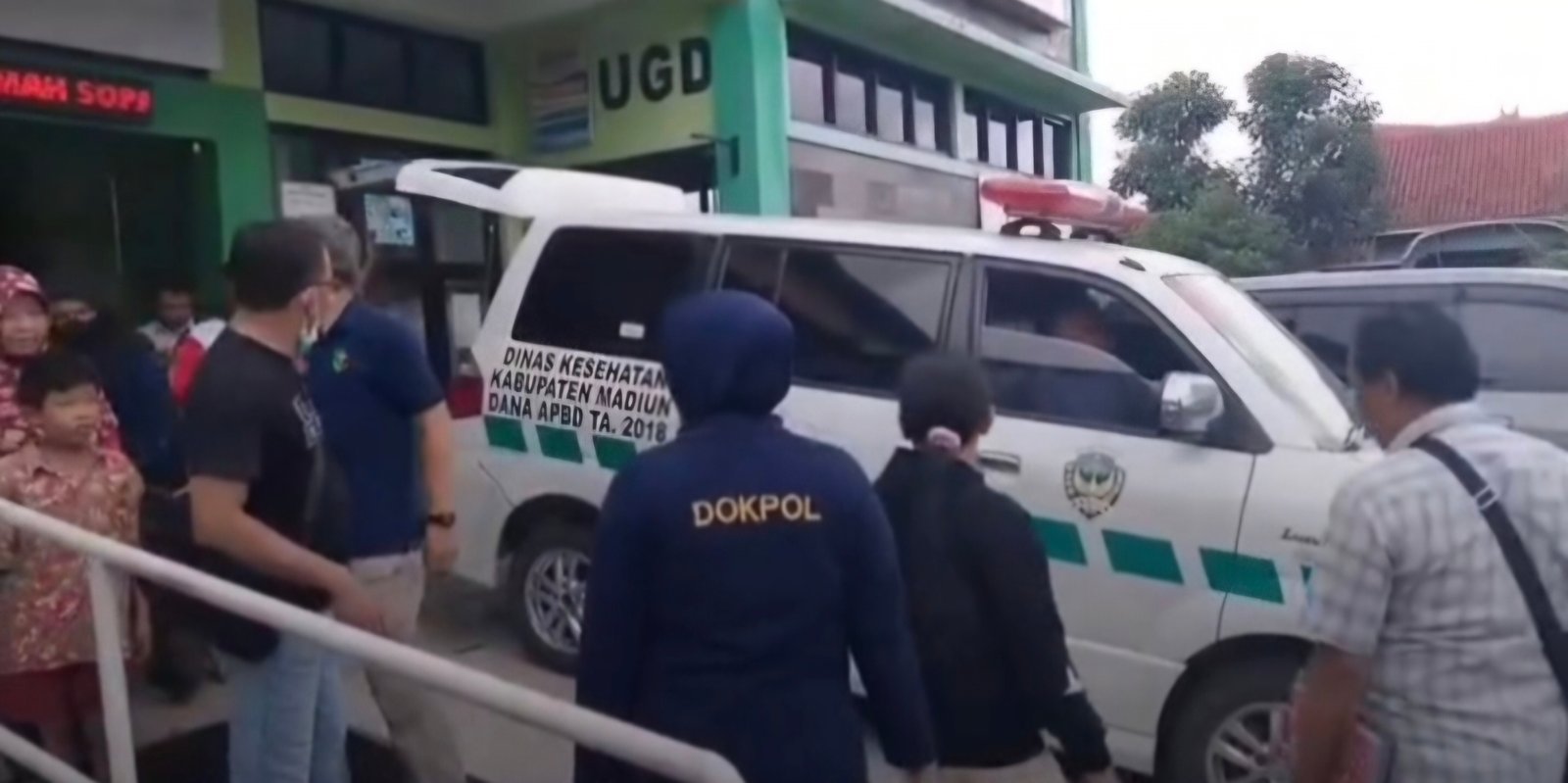 Puluhan Siswa 3 SD Keracunan di Madiun , Transparansi Pengelolaan MBG Dipertanyakan 1 3 SD