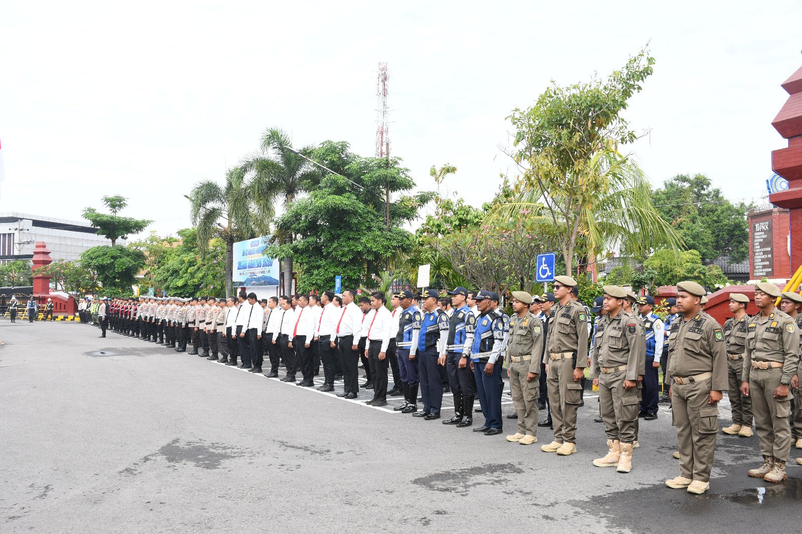 Apel Pasukan Operasi Zebra Semeru 2025 di Mapolres Madiun Kota, dipimpin Kapolres Wiwin Junianto Supriyadi.