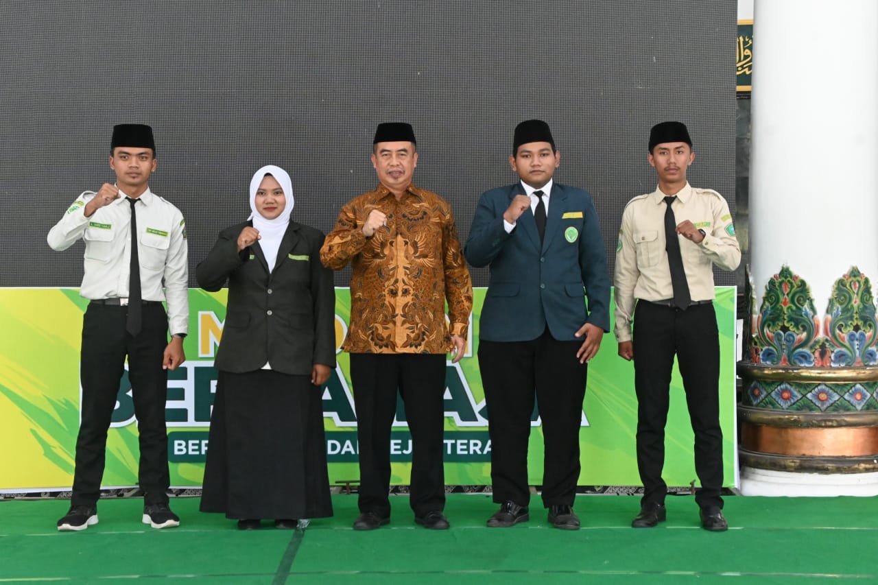 Pelantikan IPNU–IPPNU Kabupaten Madiun 2025–2027 Berlangsung Khidmat di Pendopo Muda Graha 1 IPNU IPPNU