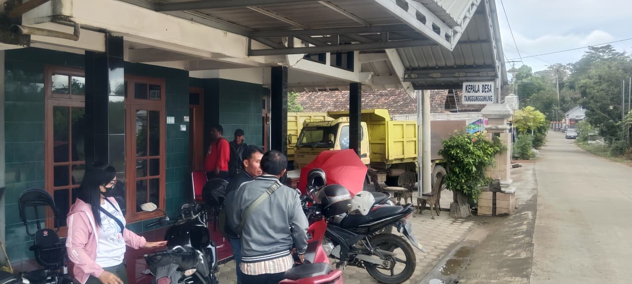 Pelantikan Perangkat Desa Tanggunggunung Disorot, Dugaan Penghalangan Wartawan dan Isu Transaksi Jabatan Mencuat 2 pelantikan