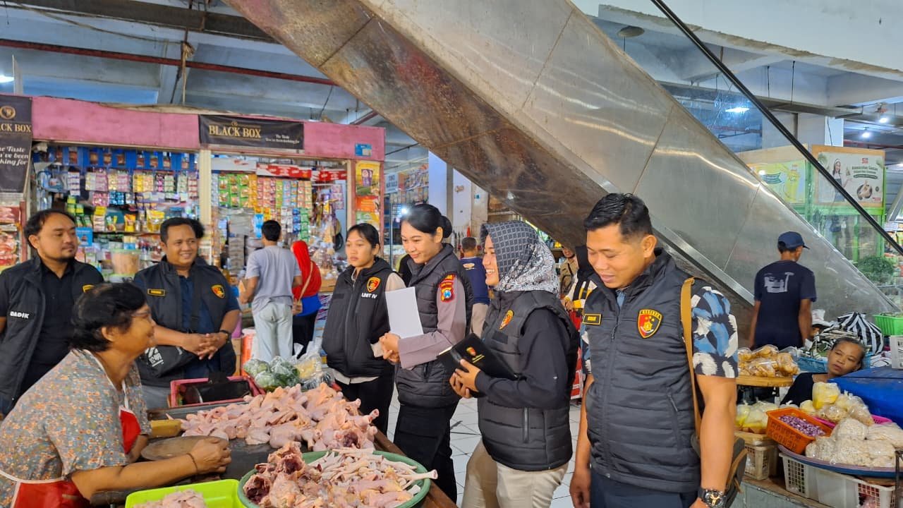 Satgas Pangan Polres Madiun Kota Sidak Pasar Jelang Ramadhan 2026, Harga Cabe Rawit Tembus Rp90 Ribu per Kilo 1 satgas