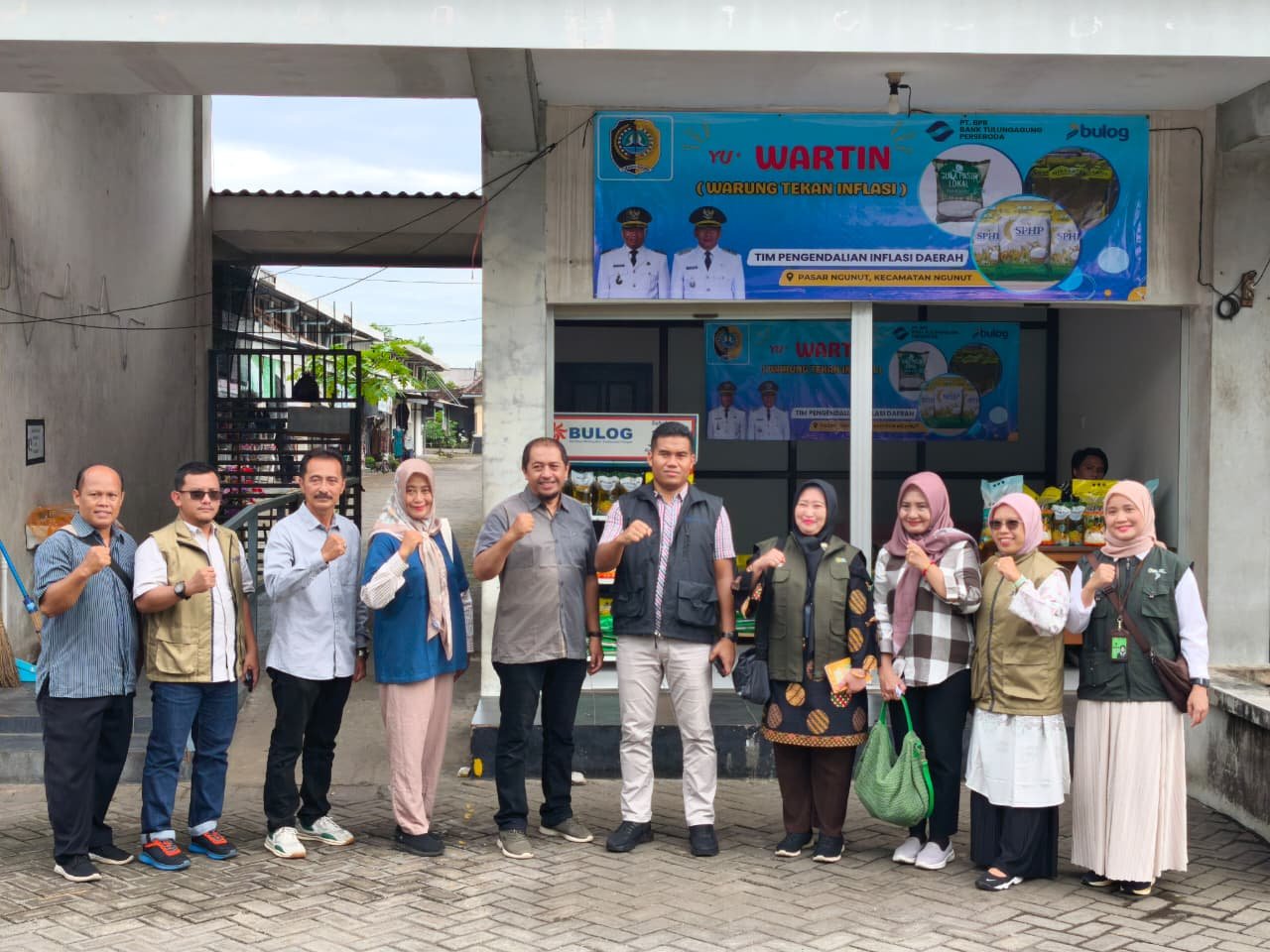 Pastikan Stok Bapokting Aman dan Stabil Satgas Pangan Polres Tulungagung Turun ke Pasar 1 satgas