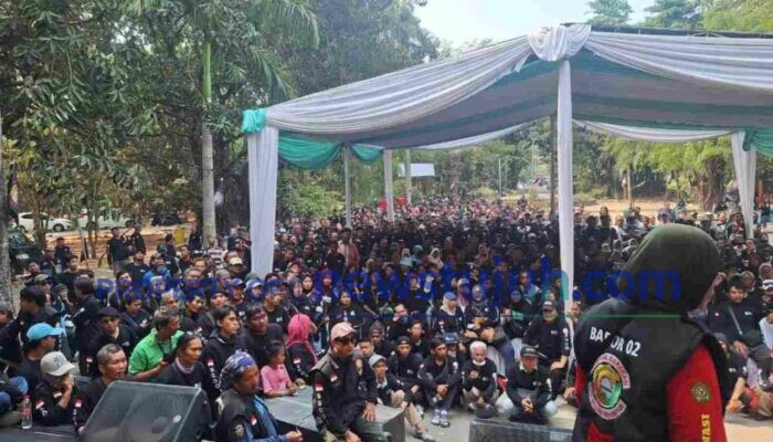 Ribuan Driver Online Hadiri KOPDARNAS di Bekasi, Ini Pesan Ketua Umum Ojol Indonesia