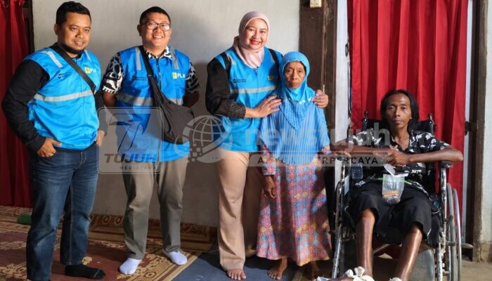 PLN Caruban Salurkan Sambungan Listrik Gratis di Madiun