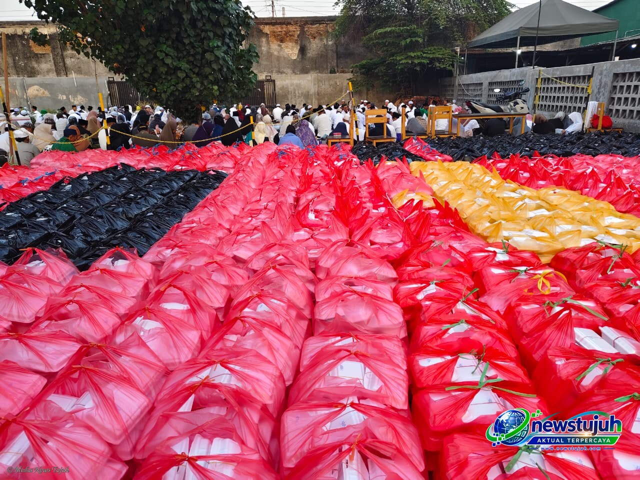15 ribu nasi bungkus