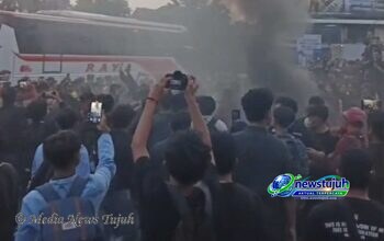 BEM Solo Raya Demo Dua Tahun Kepemimpinan Prabowo
