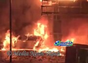 Demo Ricuh, Kantor MA dan Lokasi Bank Dibakar Massa