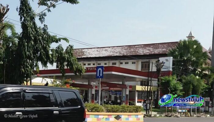 Tanaman Median Jalan Yos Sudarso Madiun Disorot, Jarak Pandang Jadi Perhatian