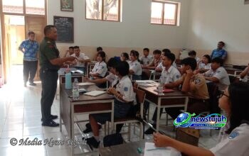 Danramil Serengan Sosialisasikan Rekrutmen TNI AD 2027 di SMA Kristen 1 Surakarta