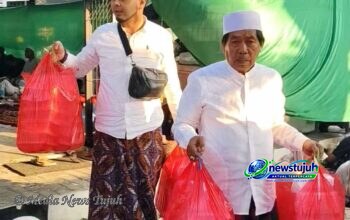 15 Ribu Nasi Kotak Haul Solo 2026 Dibagikan Relawan Secara Estafet