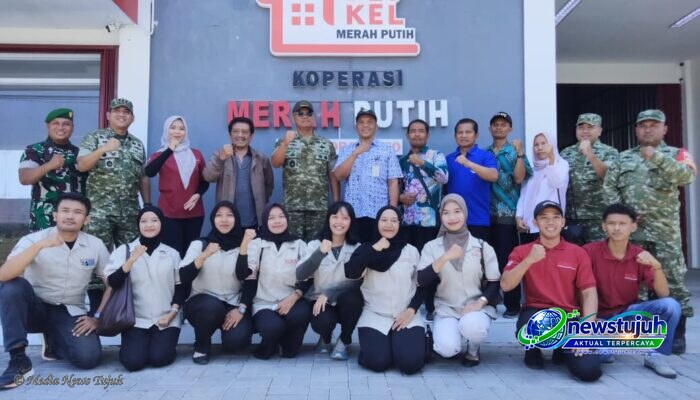 Kasad Tinjau KDKMP Sobokerto Boyolali, Cek Harga Sembako dan Layanan Pupuk