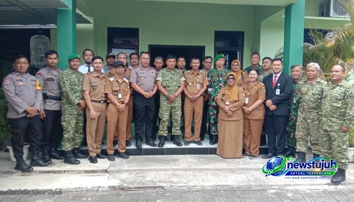 Muspika Serengan : Kapolsek & Camat Sambut HUT TNI ke-81 di Koramil 03/Serengan
