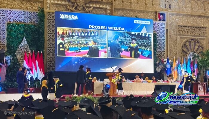 Wisuda UT Surabaya 2026, 1.351 Lulusan Diingatkan Jaga Mutu dan Integritas